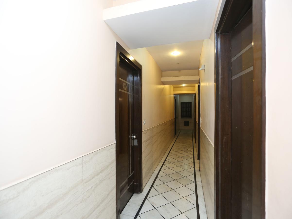 Oyo 13541 Otani Hotel Делхи Екстериор снимка