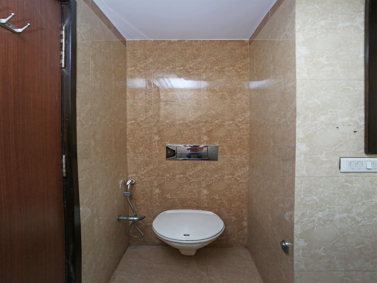Oyo 13541 Otani Hotel Делхи Екстериор снимка